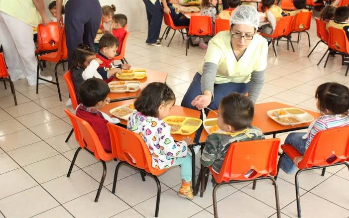 Recomienda IMSS ofrecer menús saludables a niños