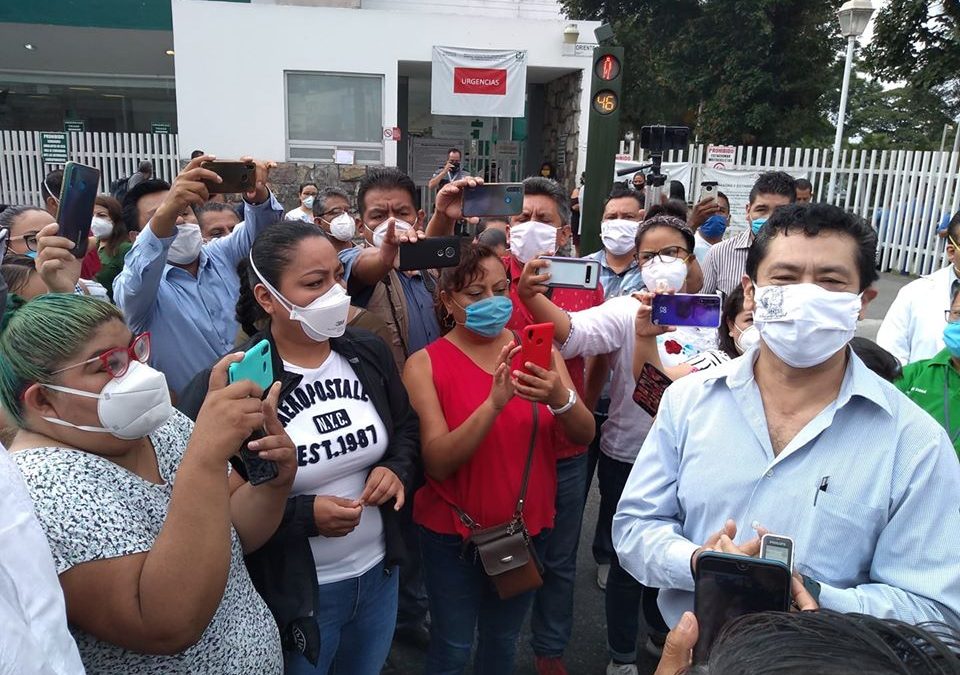 Se manifiesta hoy en el interior, personal médico del Hospital IMSS de Orizaba