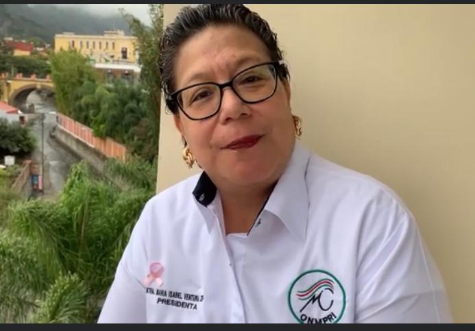 Deben mujeres participar en la vida política del país