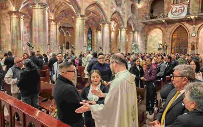 Sellaron de nuevo su amor ante el Sagrado Corazón