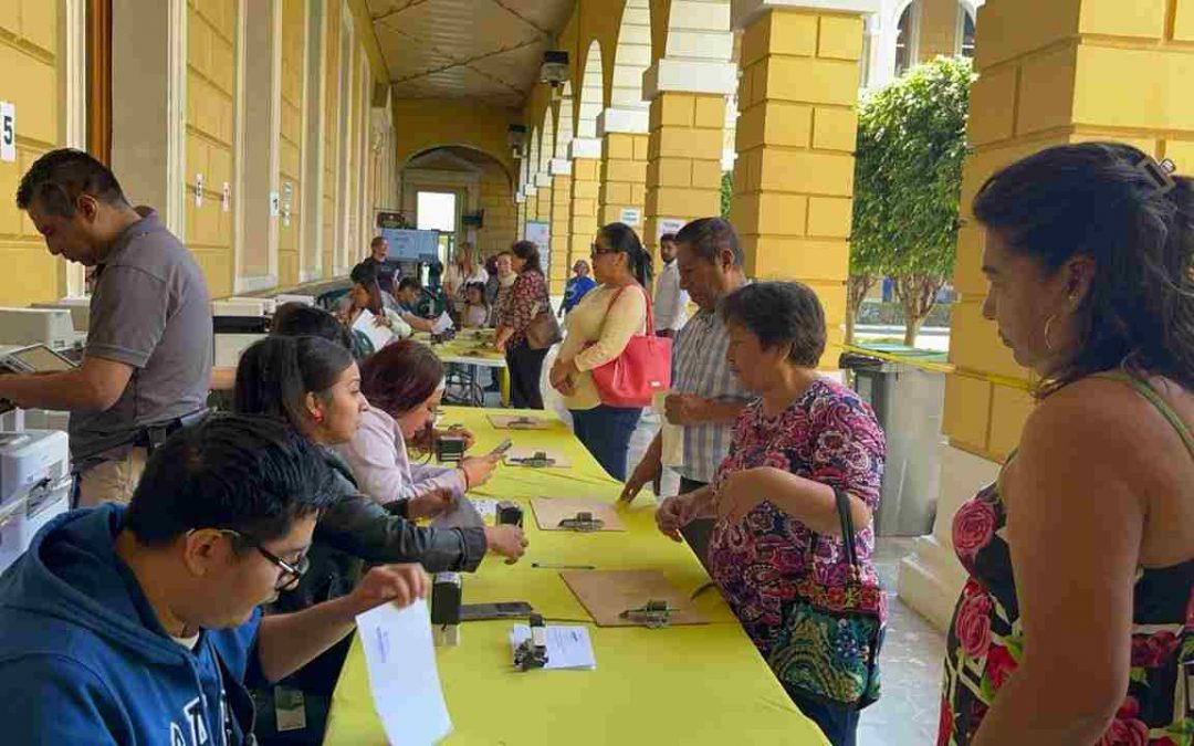 Ayuntamiento bonifica a contribuyentes de predial puntuales