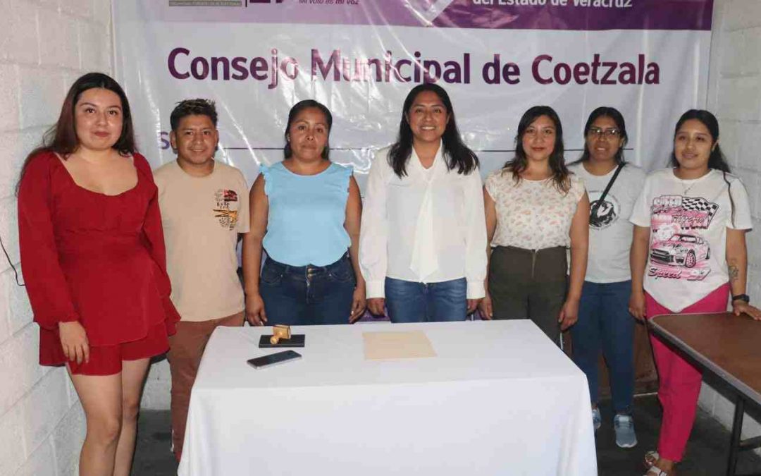 Se registra Santa Analilia García Gallardo como candidata de MORENA-Verde a la Presidencia Municipal de Coetzala