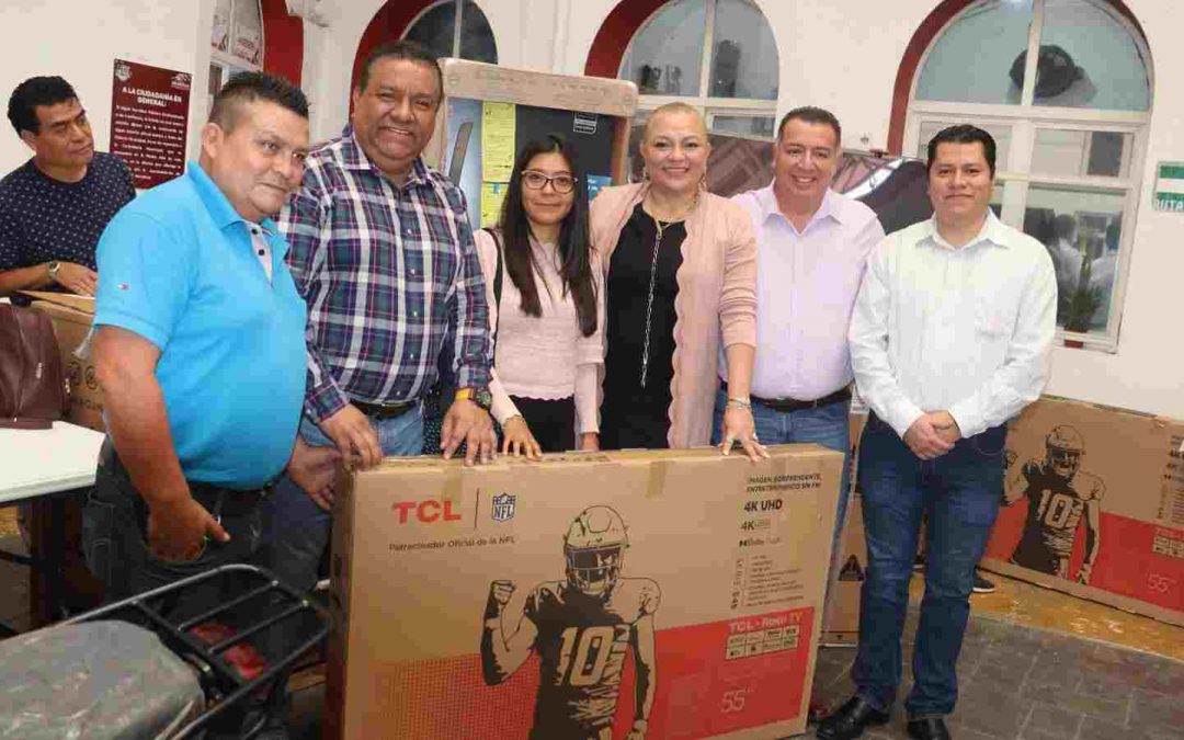 Premian a 10 contribuyentes de Mendoza por pago puntual del predial