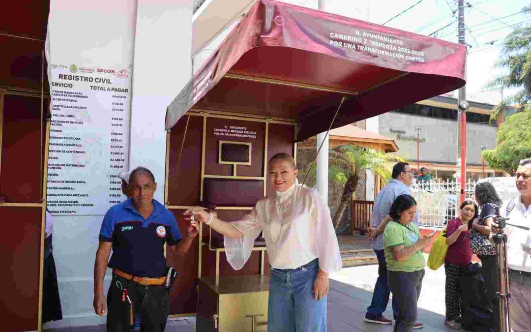 Nuevos carritos para lustradores del Parque Miguel Hidalgo