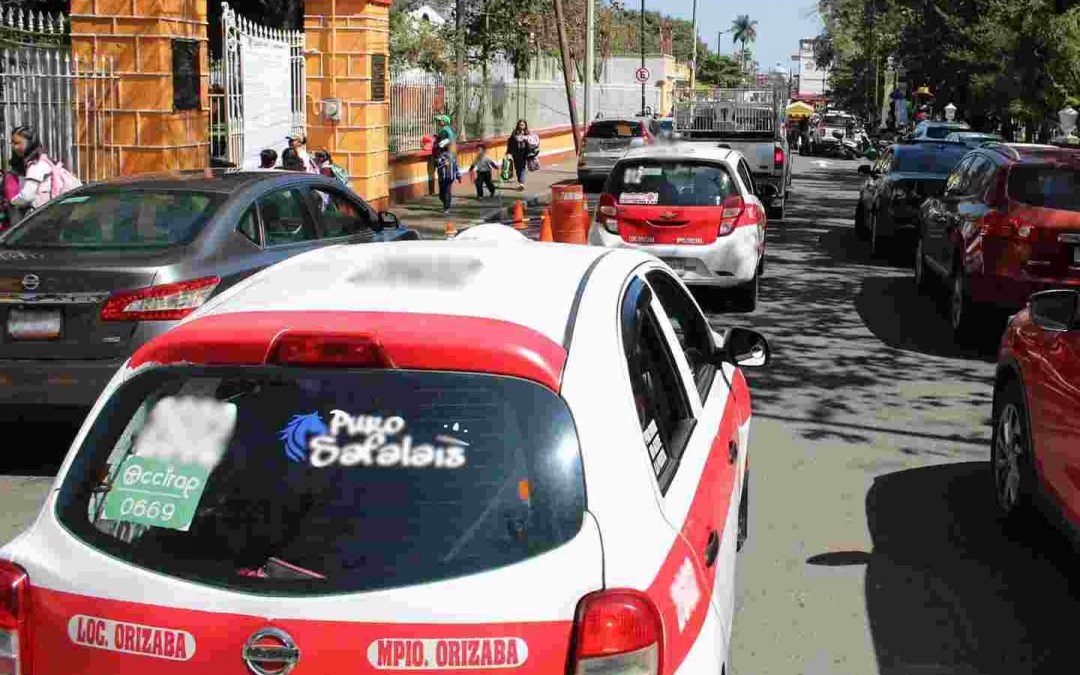Entran a Orizaba 25 unidades por minuto y circulan en promedio 75 mil vehículos por dia