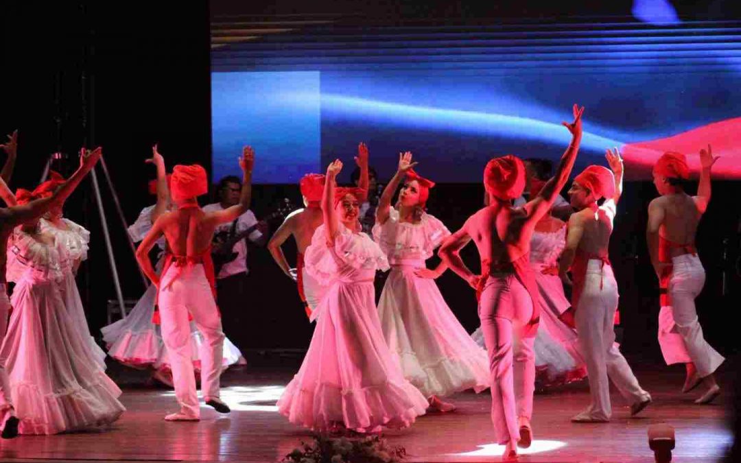Participan cinco países en la XII edición del Festival Internacional del Folklore en Orizaba