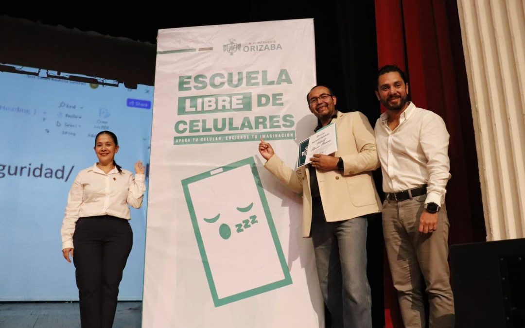 Pensamiento crítico, clave para protegerse de los riesgos digitales: Helmut Alcocer